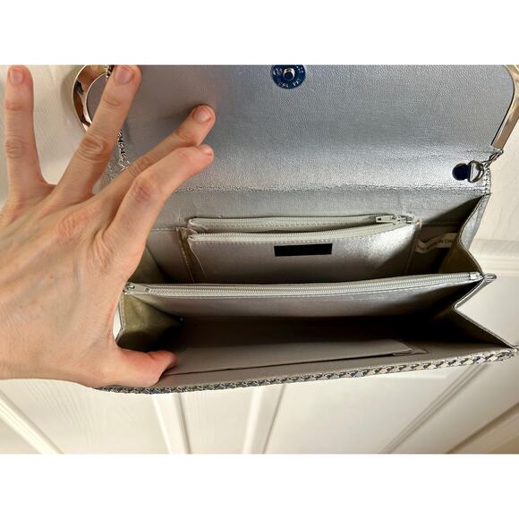 Beautiful Vintage Silver Disco Evening Purse | Silver Mesh Crossbody Bag - Picture 6 of 8